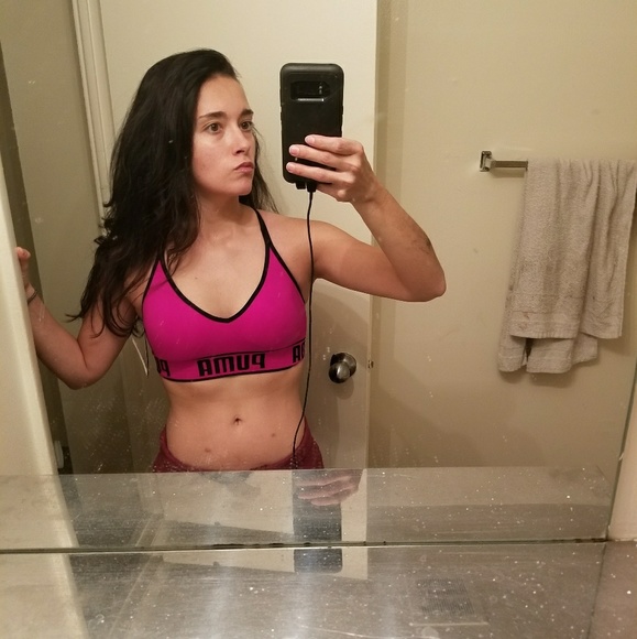 Meet your Posher - Picture 5 of 5